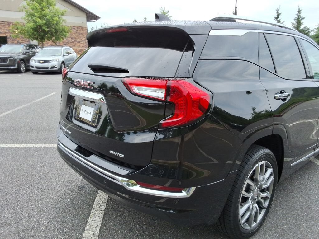 2024 GMC Terrain Denali