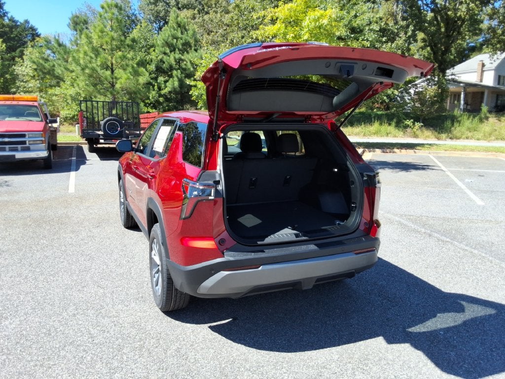 2027 Chevrolet Equinox LT - Photo 13