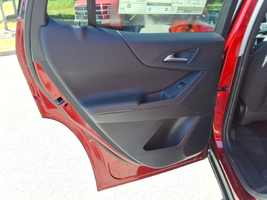 2027 Chevrolet Equinox LT - Photo 15