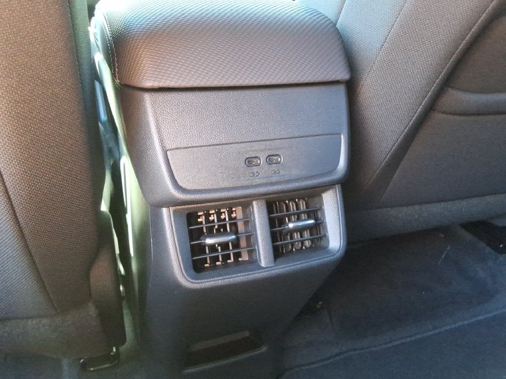 2027 Chevrolet Equinox LT - Photo 17