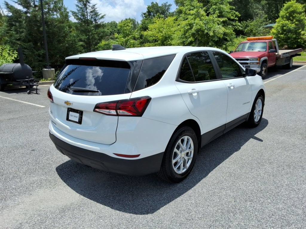 2022 Chevrolet Equinox LS