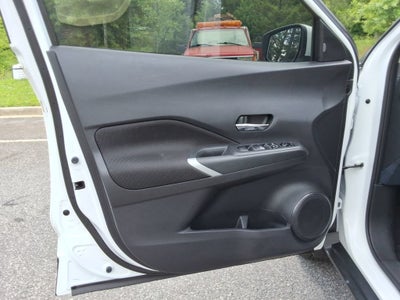 2023 Nissan Kicks SV Xtronic CVT