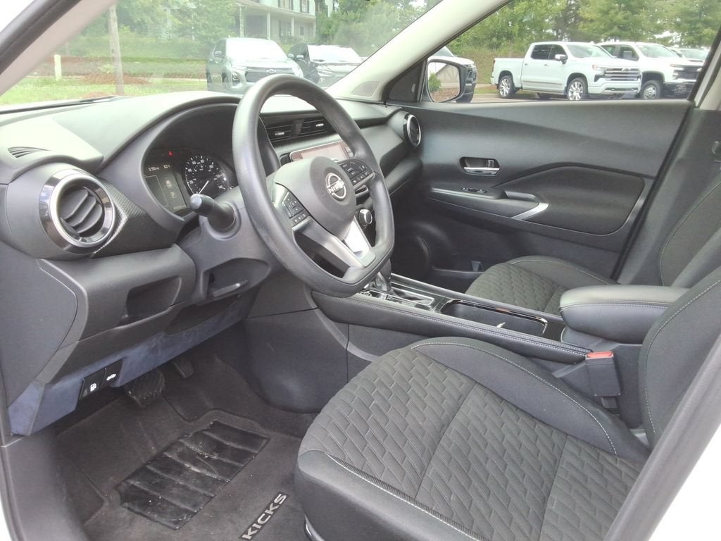 2023 Nissan Kicks SV Xtronic CVT