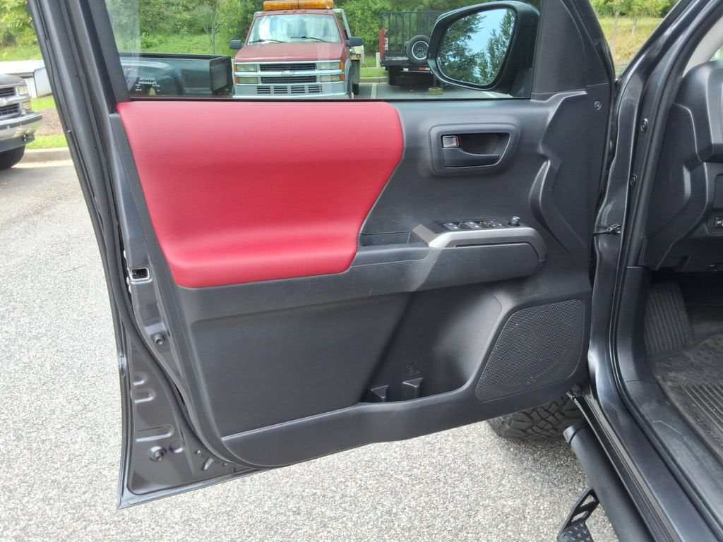 2023 Toyota Tacoma SR5 V6