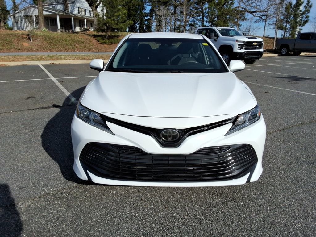 Used 2018 Toyota Camry LE with VIN 4T1B11HK3JU075993 for sale in Dawsonville, GA