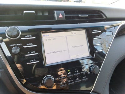 2018 Toyota Camry SE