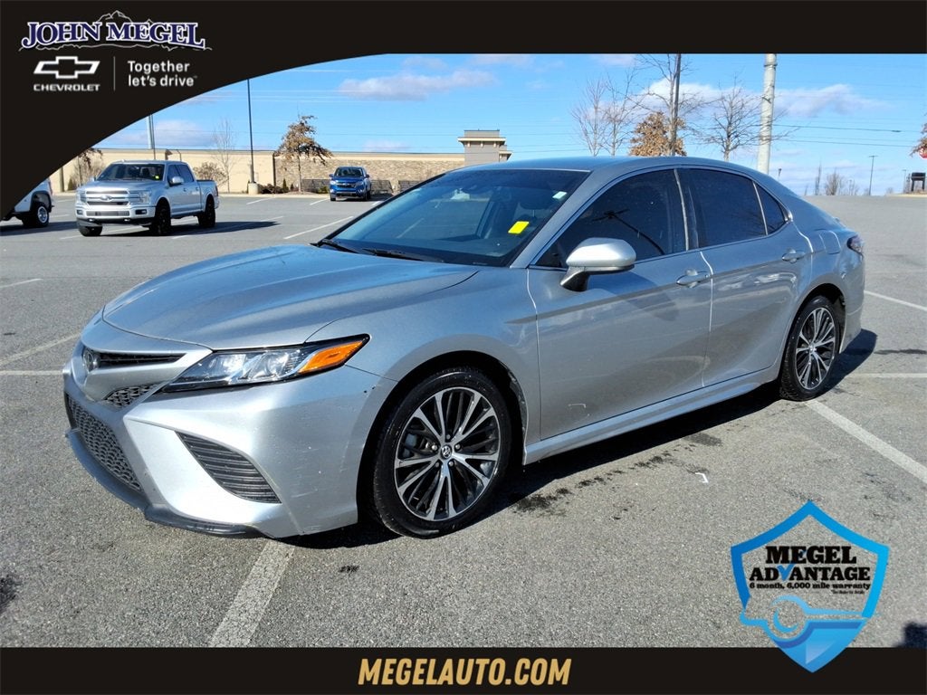 2019 Toyota Camry SE