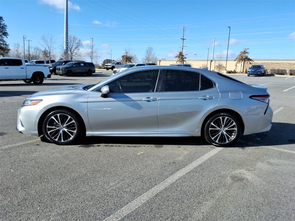 2019 Toyota Camry SE