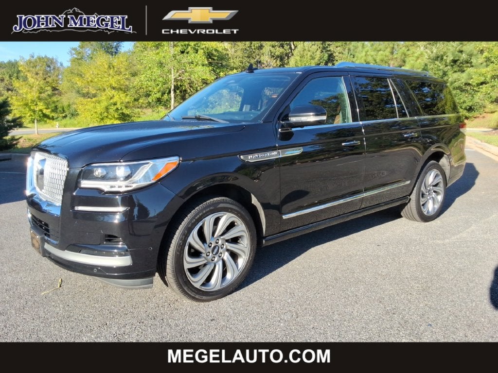 2023 Lincoln Navigator L Reserve