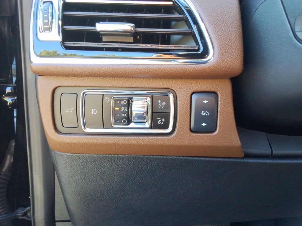 2023 Lincoln Navigator L Reserve