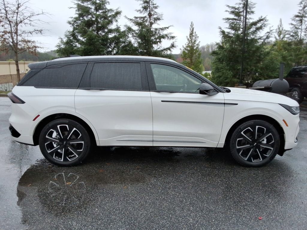 2024 Lincoln Nautilus Reserve