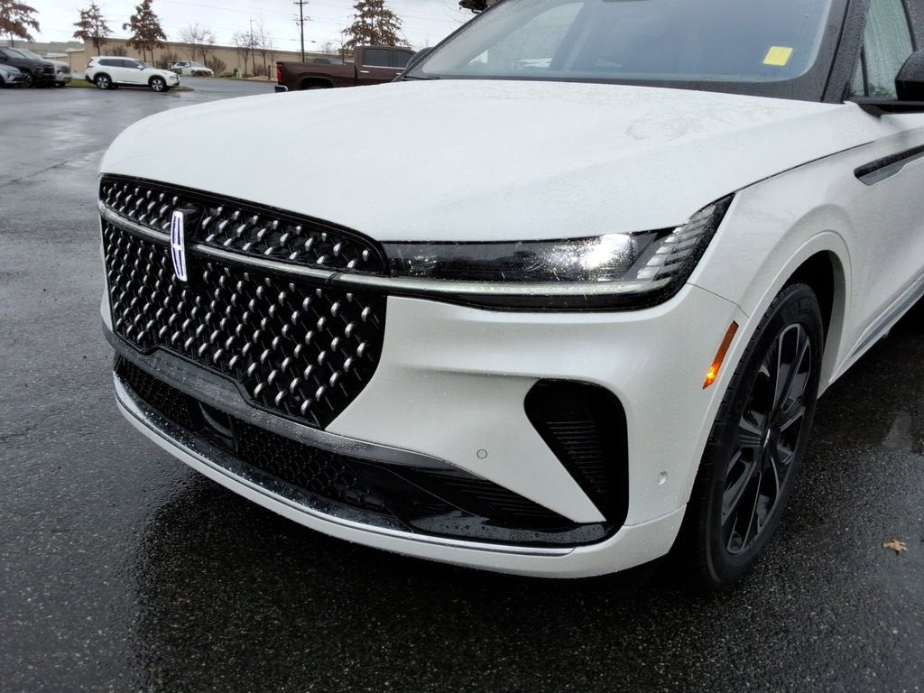 2024 Lincoln Nautilus Reserve