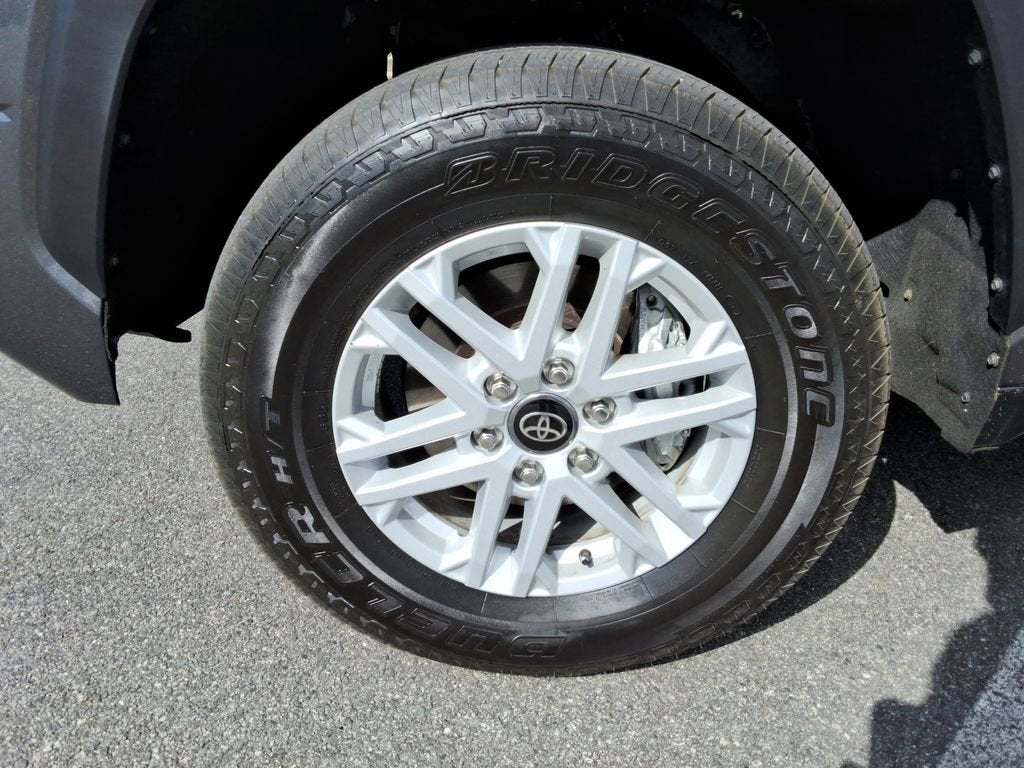 2025 Toyota Tundra SR5