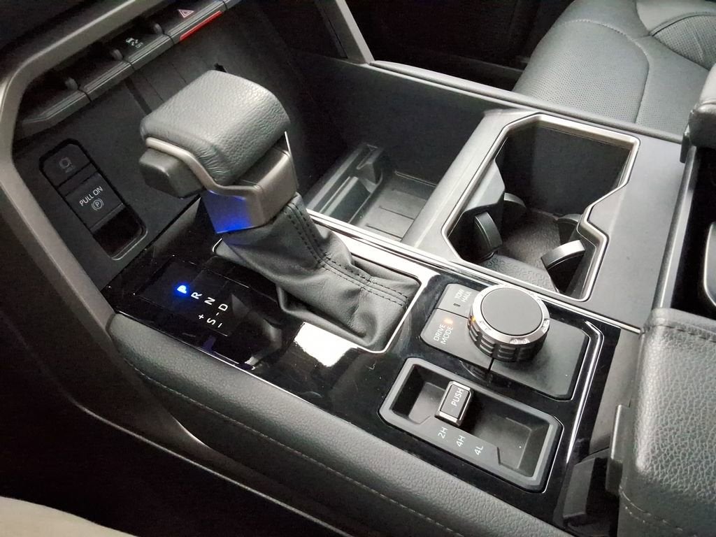 2024 Toyota Tundra Hybrid Platinum 4WD