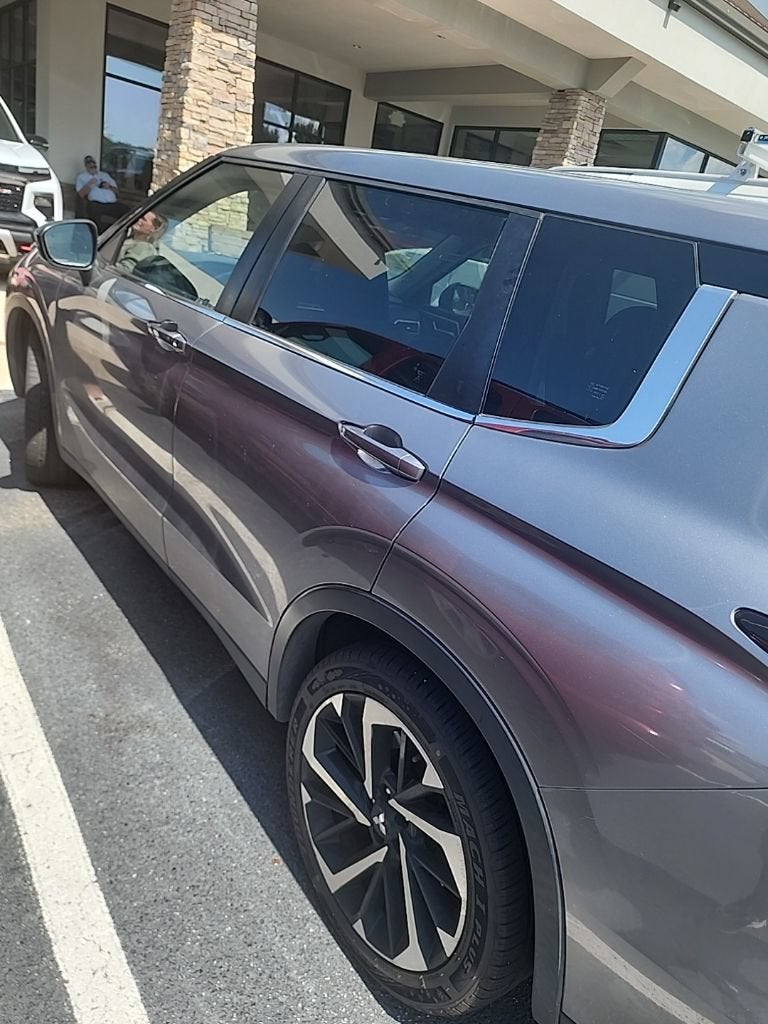 2022 Mitsubishi Outlander SE Launch Edition S-AWC