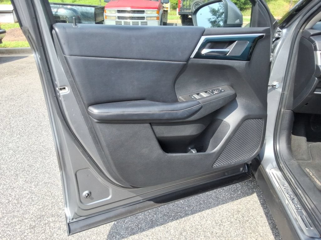 2022 Mitsubishi Outlander SE Launch Edition S-AWC