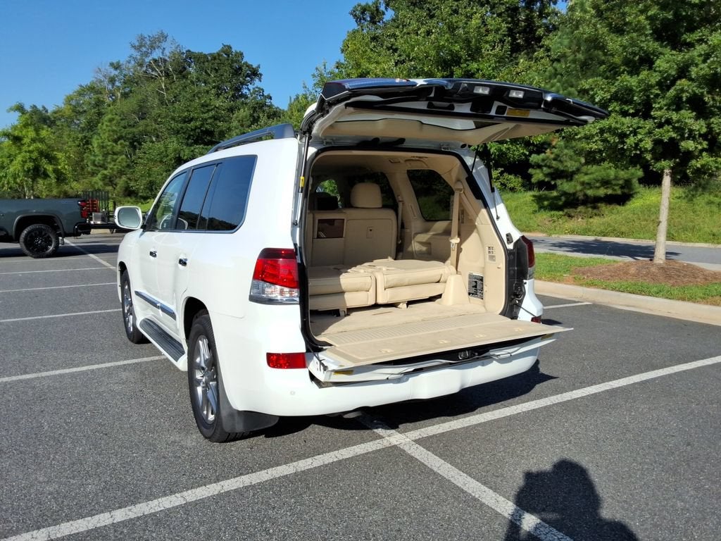 2013 Lexus LX 570 