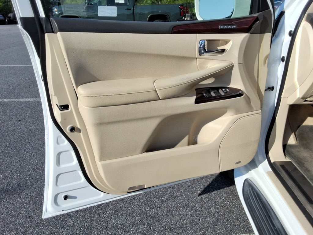 2013 Lexus LX 570 