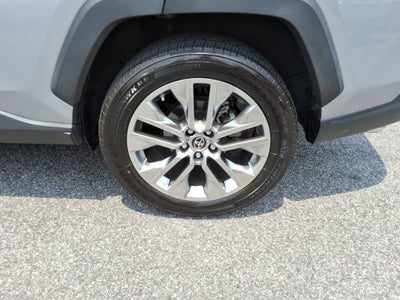 2019 Toyota RAV4 XLE Premium