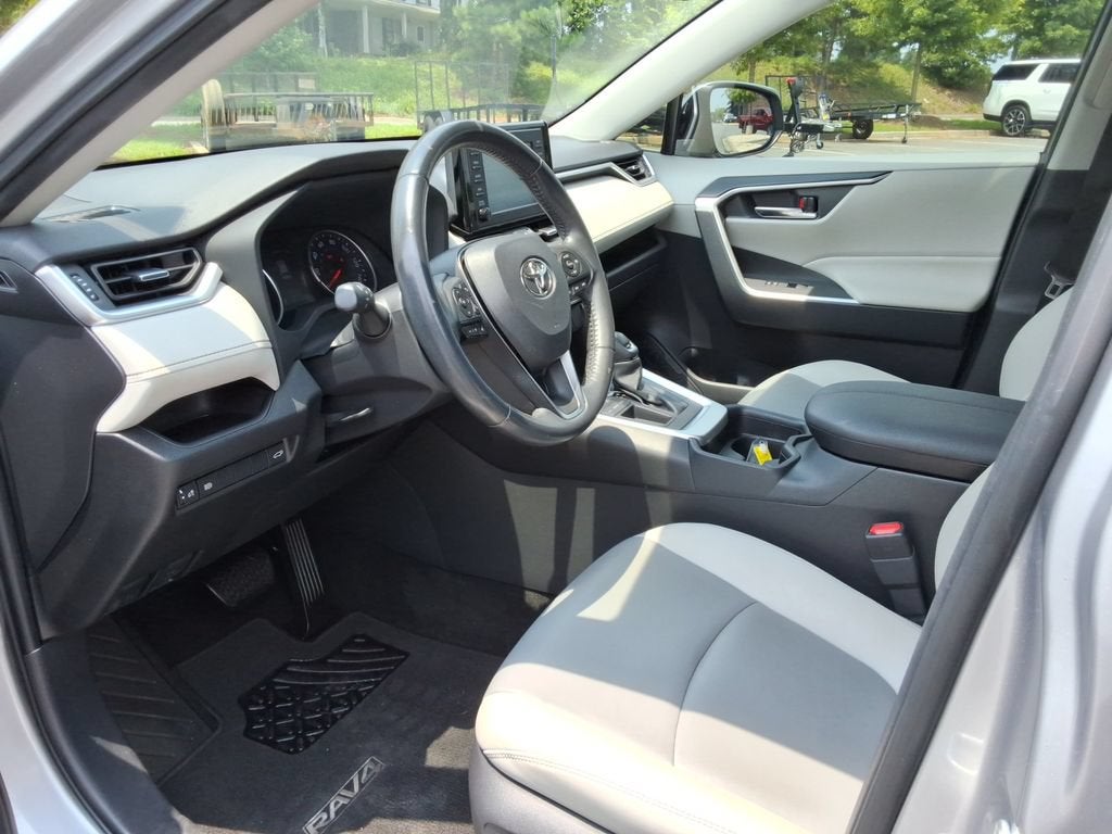 2019 Toyota RAV4 XLE Premium