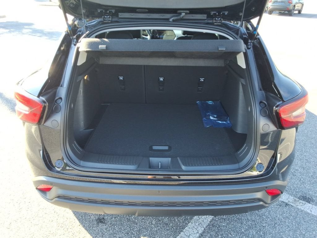 2026 Chevrolet Trax LT - Photo 14