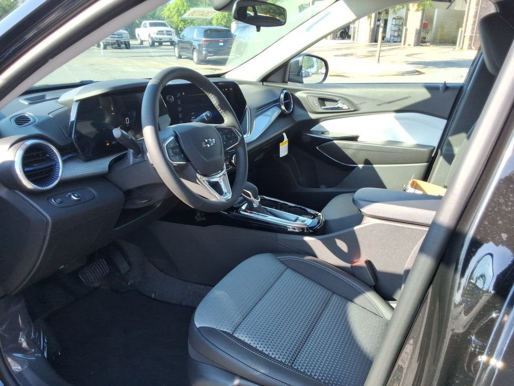 2026 Chevrolet Trax LT - Photo 20