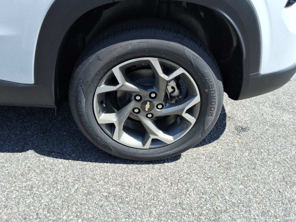 2026 Chevrolet Trax LT - Photo 11