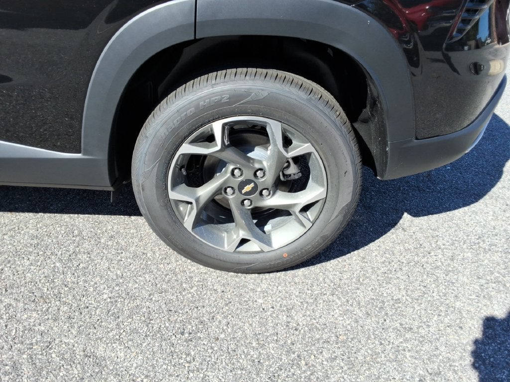 2026 Chevrolet Trax LT - Photo 11