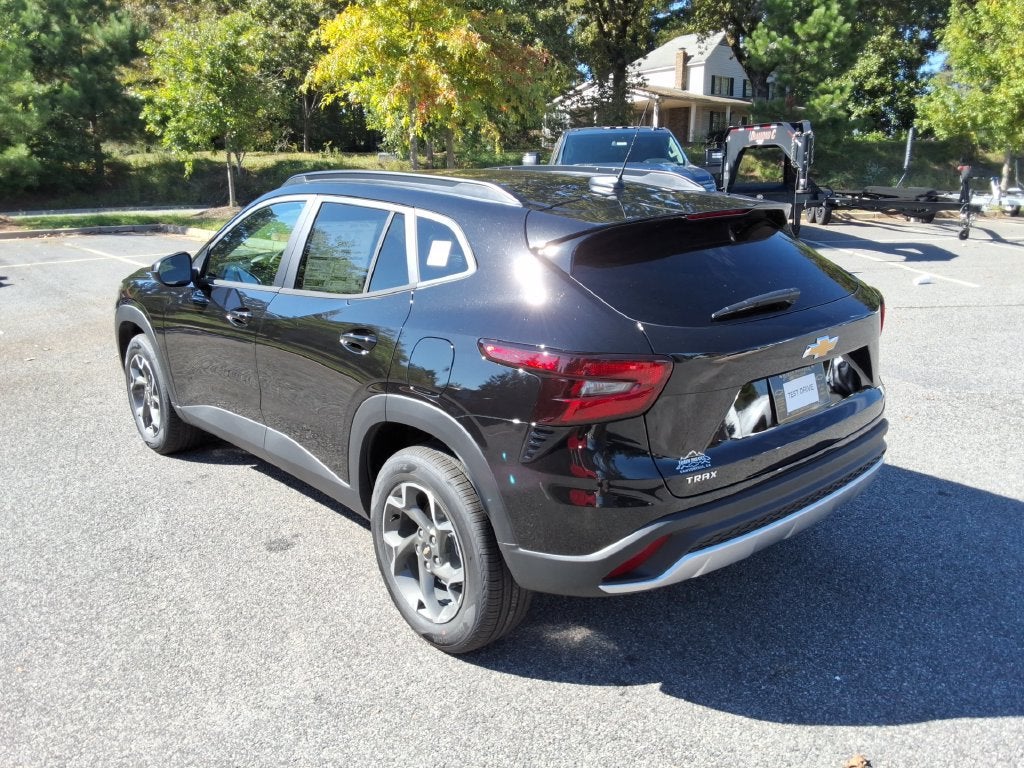 2026 Chevrolet Trax LT - Photo 7