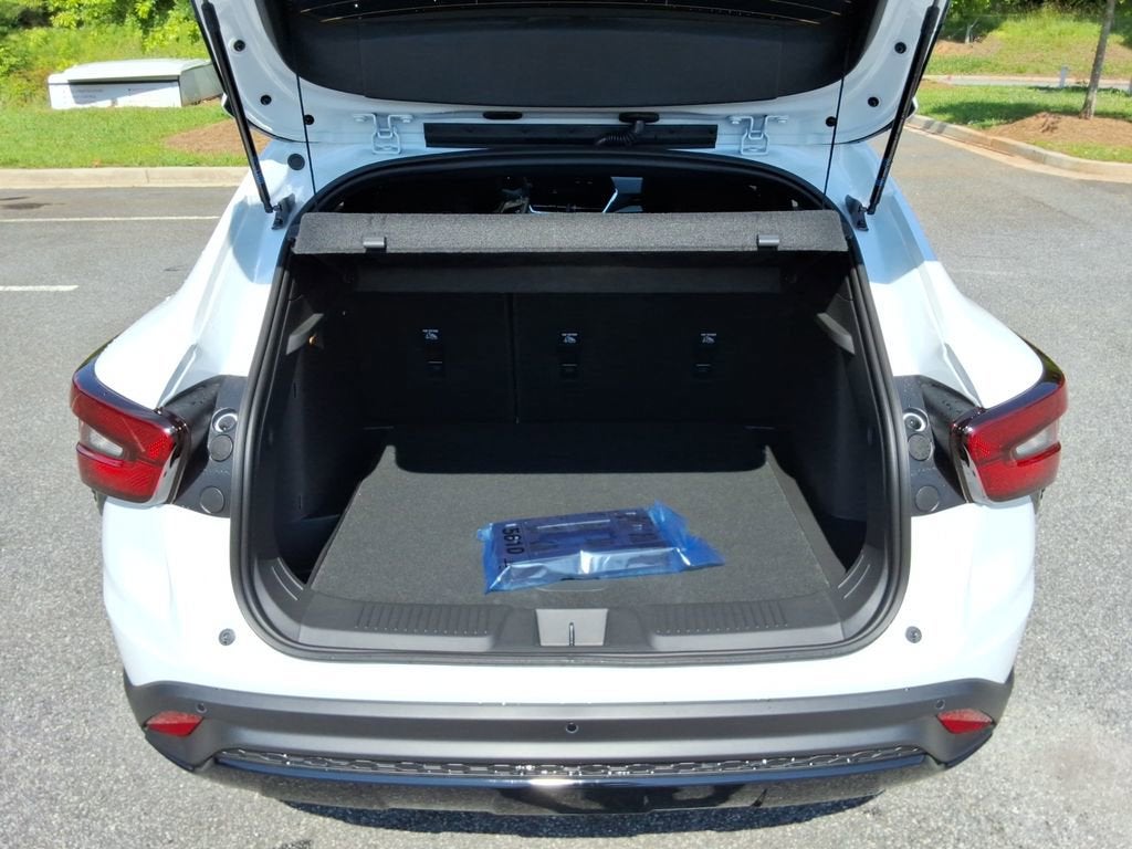 2026 Chevrolet Trax RS - Photo 14