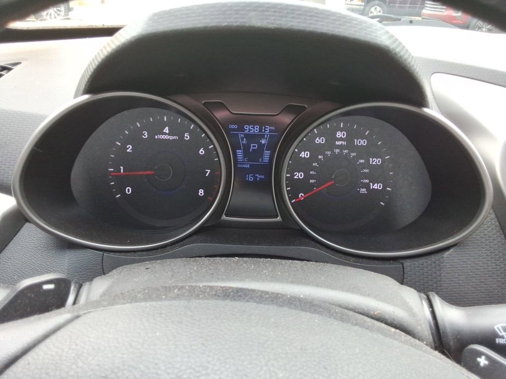 2012 Hyundai Veloster w/Red Int