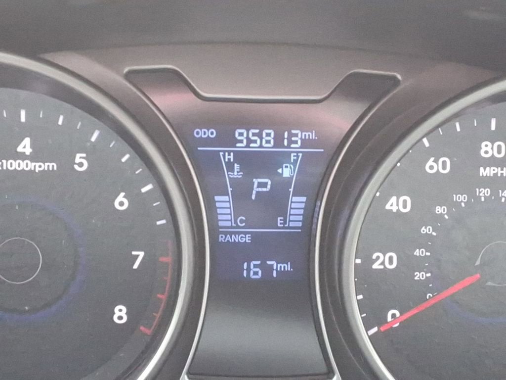 2012 Hyundai Veloster w/Red Int