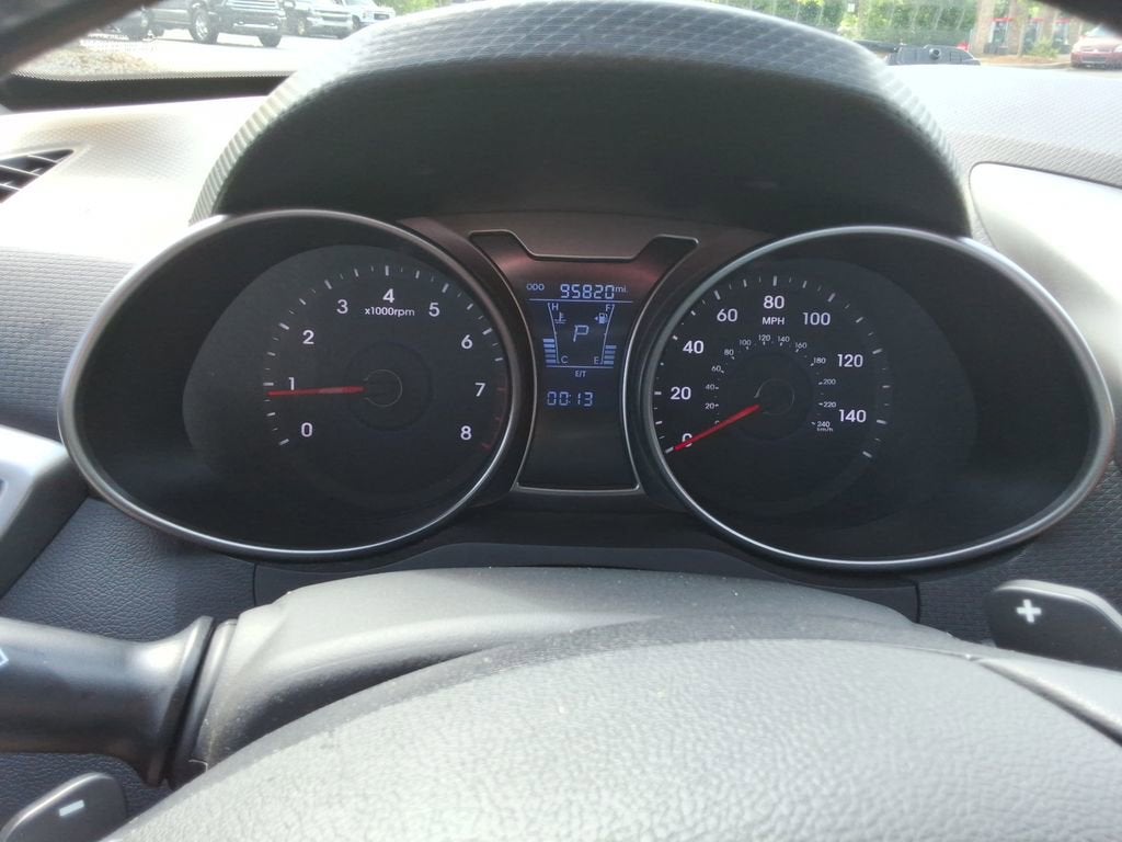 2012 Hyundai Veloster w/Red Int