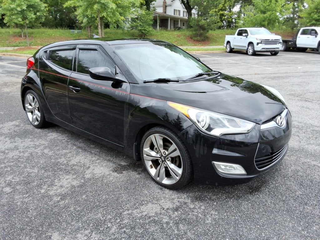 2012 Hyundai Veloster w/Red Int