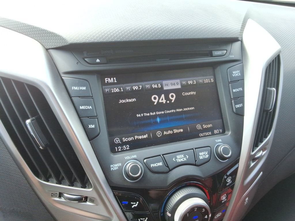 2012 Hyundai Veloster w/Red Int
