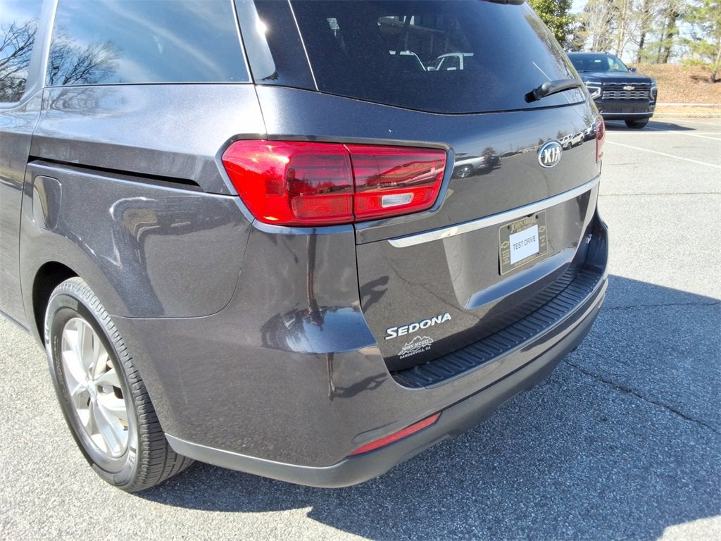 2021 Kia Sedona LX