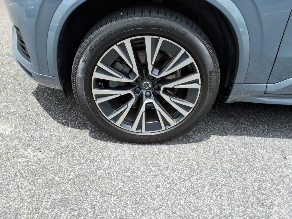 2022 Volvo XC90 T5 Momentum 7 Passenger