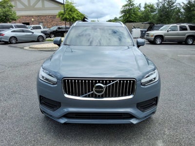 2022 Volvo XC90 T5 Momentum 7 Passenger