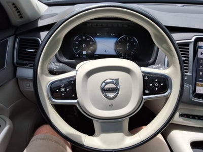 2022 Volvo XC90 T5 Momentum 7 Passenger