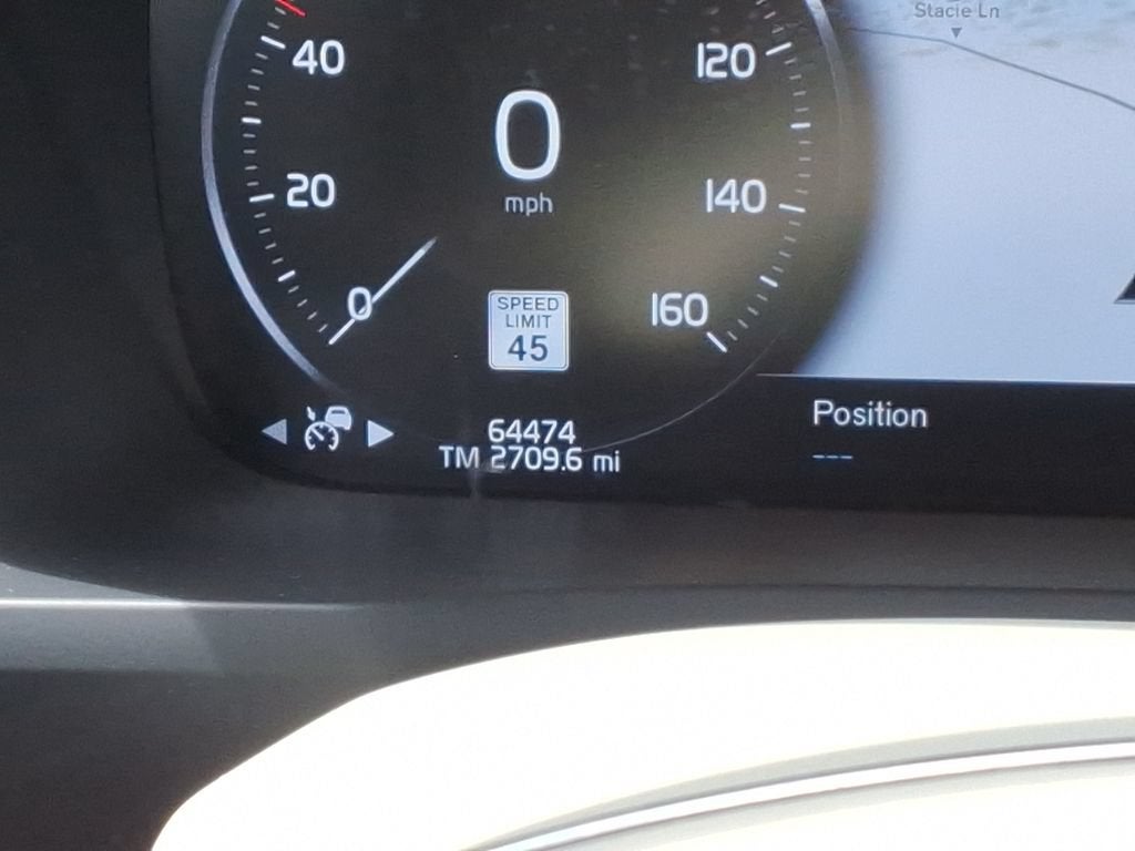 2022 Volvo XC90 T5 Momentum 7 Passenger