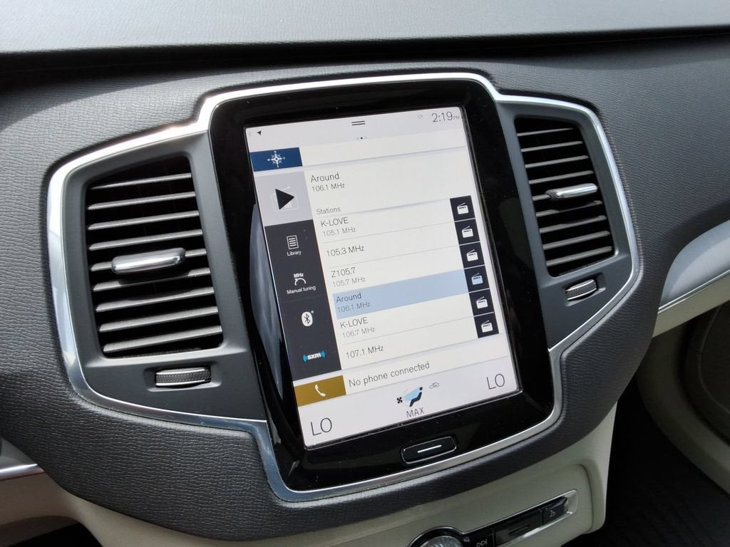 2022 Volvo XC90 T5 Momentum 7 Passenger