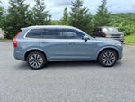 2022 Volvo XC90 T5 Momentum 7 Passenger