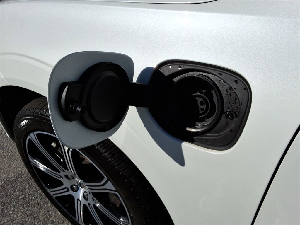 2021 Volvo XC60 Recharge Plug-In Hybrid T8 Inscription